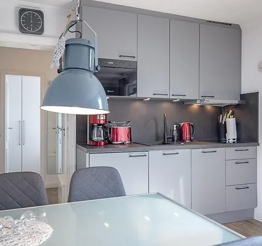 Kiki's Oceanfront * Westerland